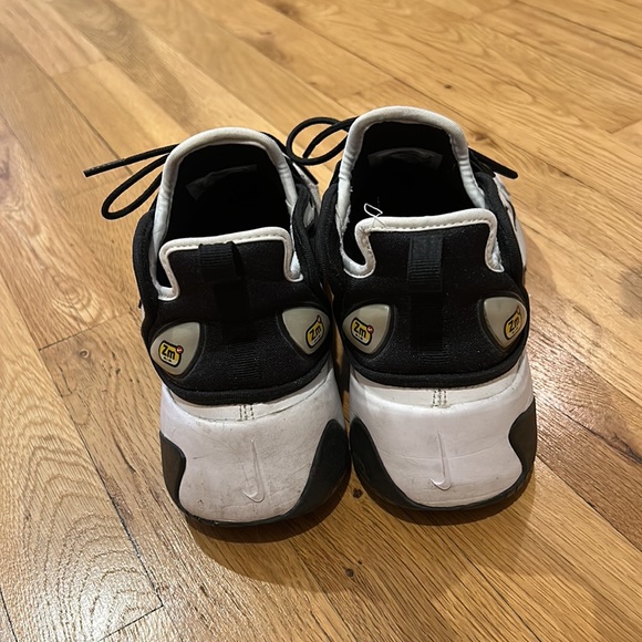 Nike 2019 Wmns Zoom 2K 'White Black - Picture 3 of 4